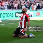 BRENTFORD, ENGLAND - APRIL 19: Bryan Mbeumo of Brentford celebrates scoring his team's second goal during the Premier League match between Brentford FC and Brighton & Hove Albion FC at Gtech Community Stadium on April 19, 2025 in Brentford, England. (Photo by Ryan Pierse/Getty Images)