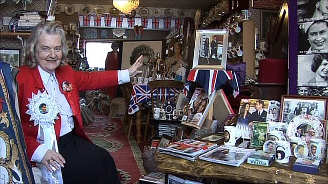 _50855462_royalmemorabilia.jpg
