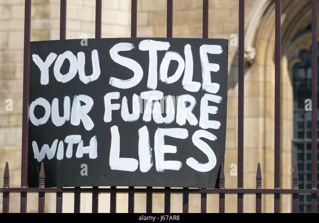 march-for-europe-protest-sign-you-stole-our-future-with-lies-j67ar8.jpg