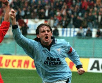 beppe-signori-lazio-ansa-17121995_352-288.jpg