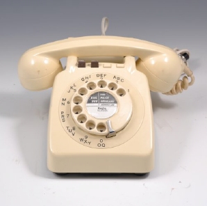 phone710_small.jpg