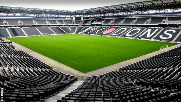_71428699_stadiummk(1).jpg