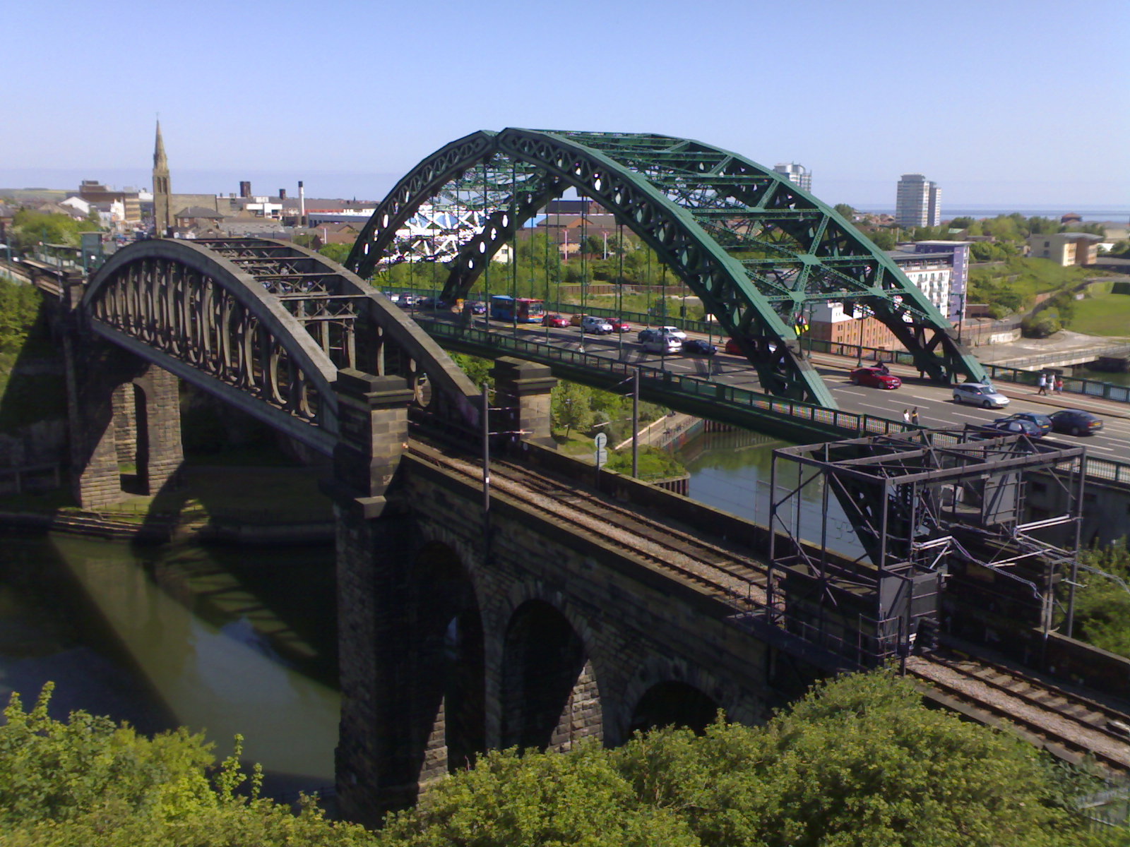 Wearmouth_Bridge,_Sunderland.jpg