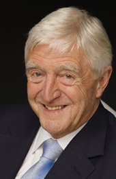 Sir_Michael_Parkinson.jpg