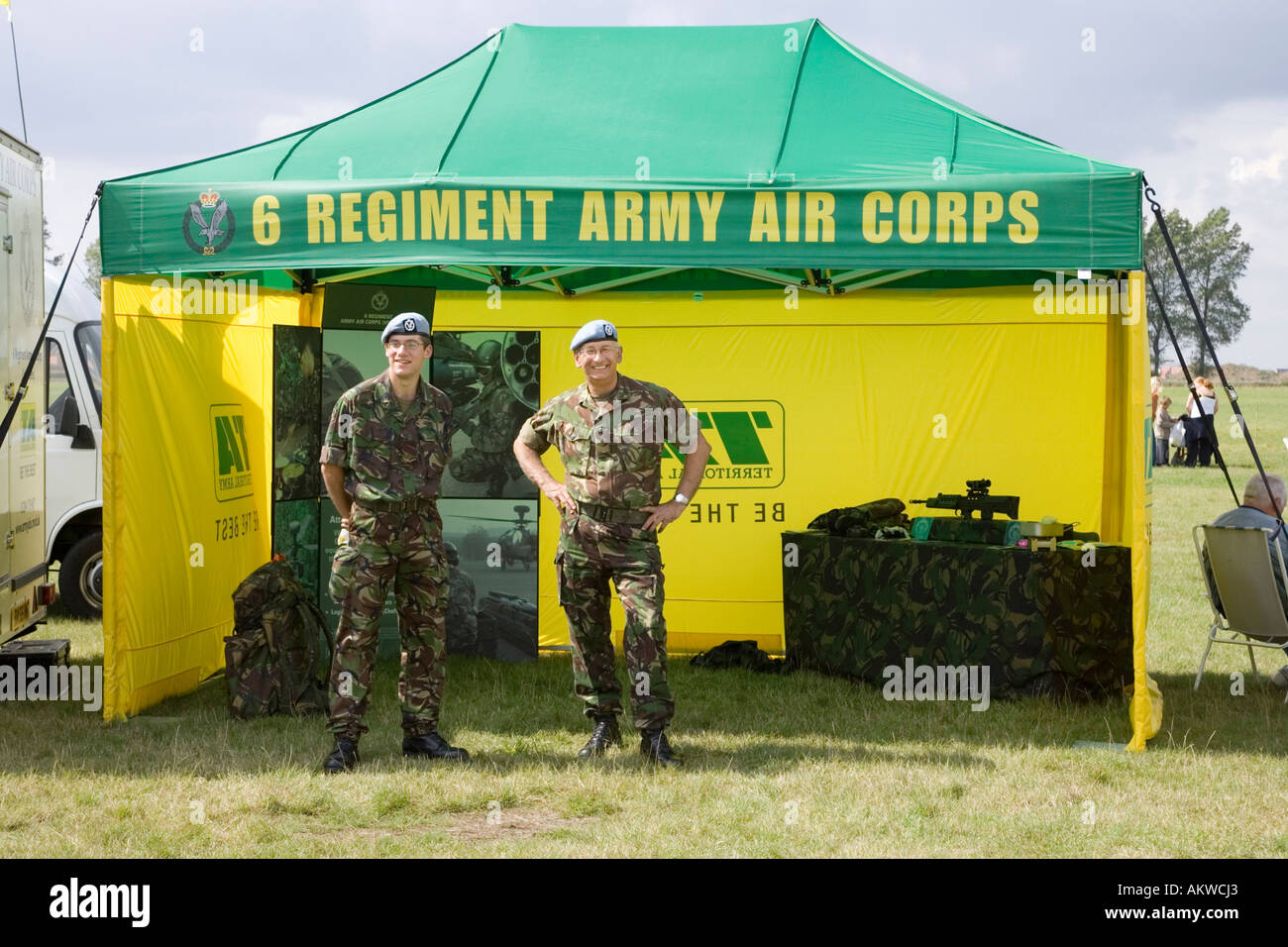 territorial-army-recruitment-stand-uk-AKWCJ3.jpg