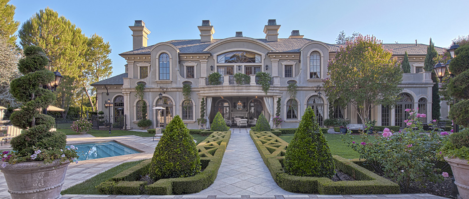 Adrienne%2BMaloof%2BBeverly%2BHills%2BMansion.jpg