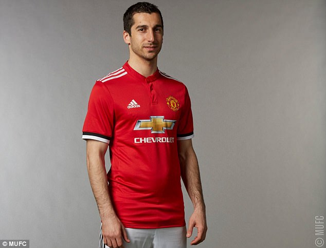 4216F5FD00000578-4672574-Fans_claimed_Henrikh_Mkhitaryan_appeared_on_the_larger_side_as_h-a-11_1499365550659.jpg