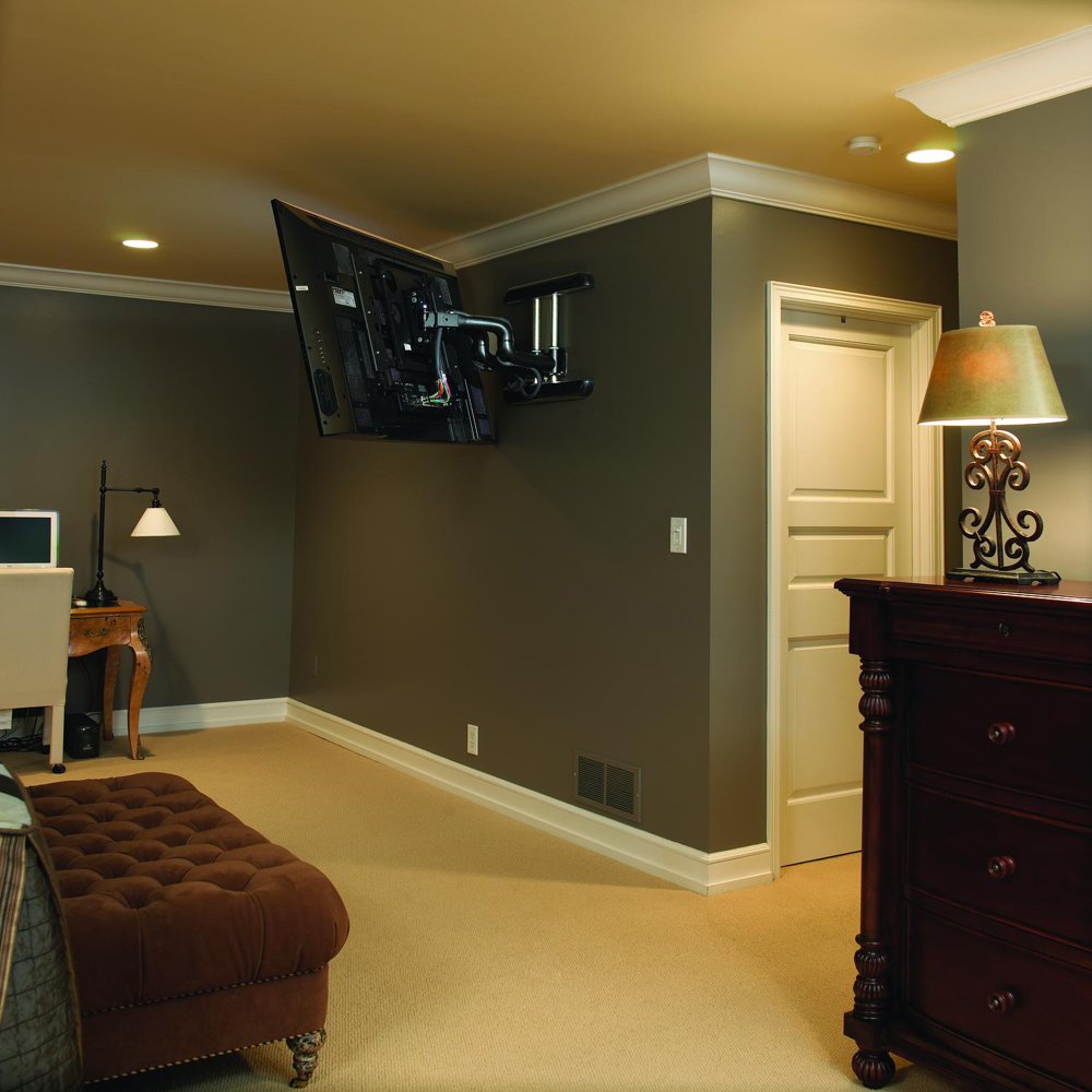 Chief_PDRUB_or_PDRUS_Large_Swing_Arm_TV_Wall_Mount_-_37_Extension_2.jpg