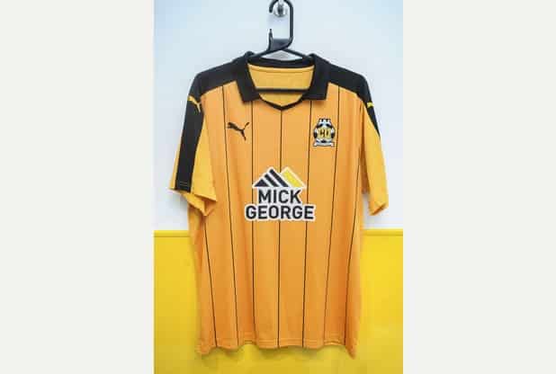 Cambridge-United-Home-Kit-2016-17-Shirt.jpg
