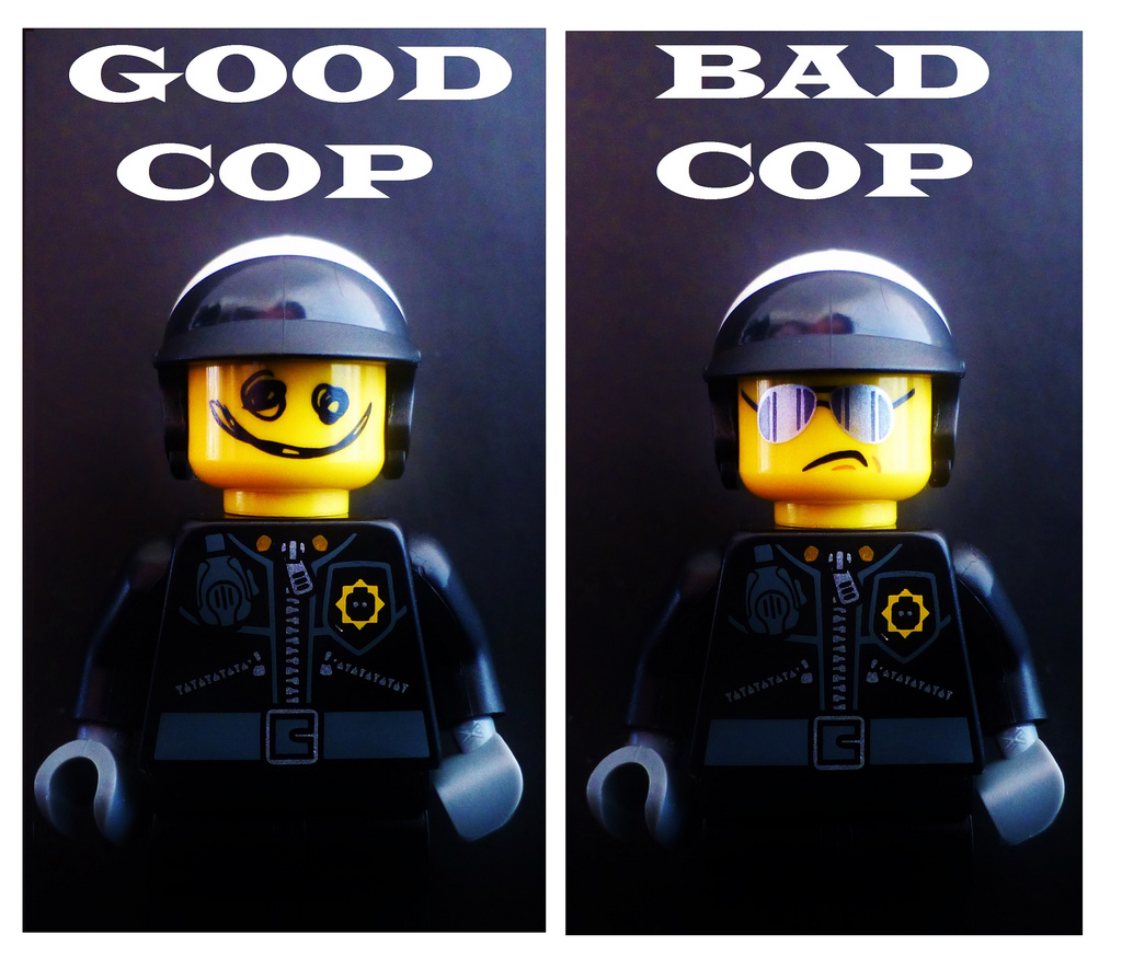 good-cop-bad-cop-lego-movie.jpg