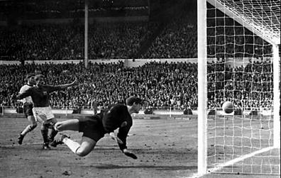 Ghost_Goal_World_Cup_1966.jpg