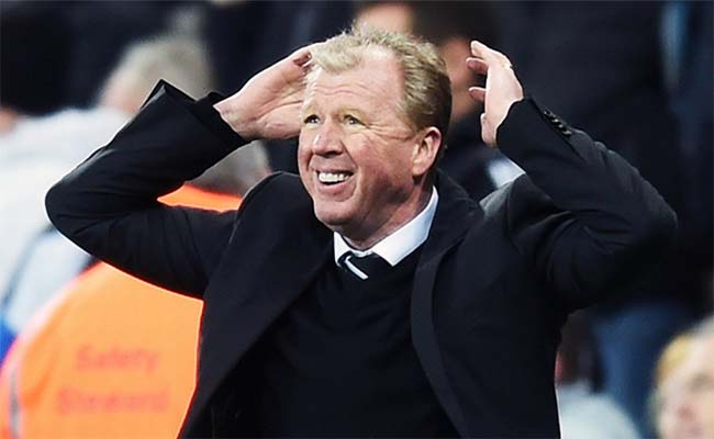 steve-mcclaren-hands-on-head-manchester-united-newcastle-united-nufc-600x972.jpg